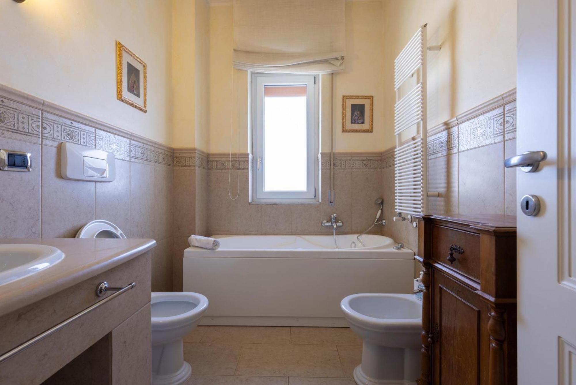 Residenza Minozzi Con 2 Camere E 2 Bagni E Vista Sassi Матера Экстерьер фото